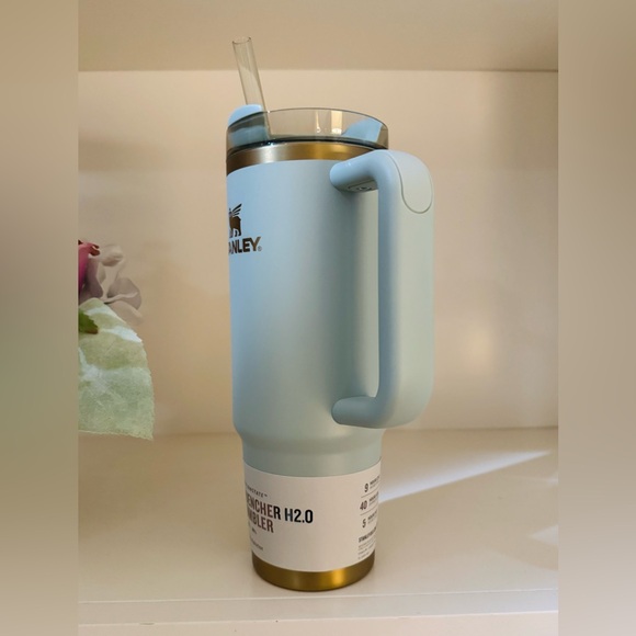 🎉LAST PIECE🎉Stanley 30 oz. Quencher H2.0 FlowState Tumbler Glided Celadon - Picture 10 of 14